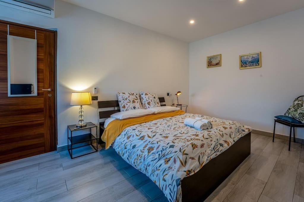 Appartamento Borgo Antico Paruzzaro Exterior foto